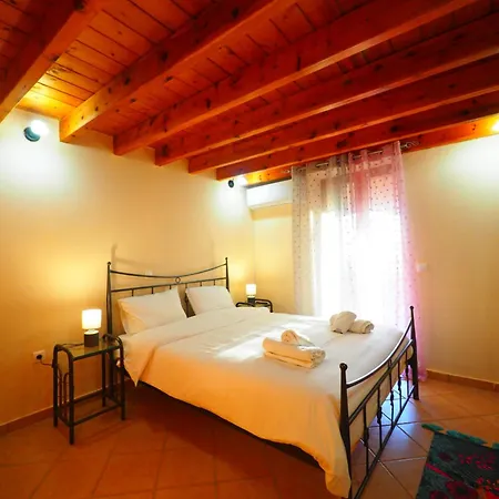 דירה Sophia Diros Challet -