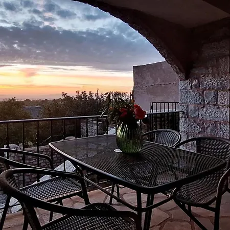 דירה Sophia Diros Challet -