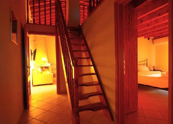 Sophia Diros Challet - *